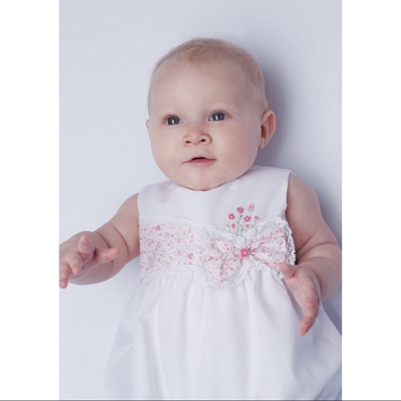 NWT Sarah Louise White Floral Detail Baby Bubble